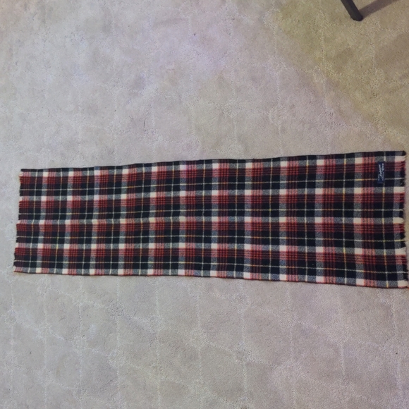 Ardmore by Cisco Wool plaid scarf - Picture 3 of 3